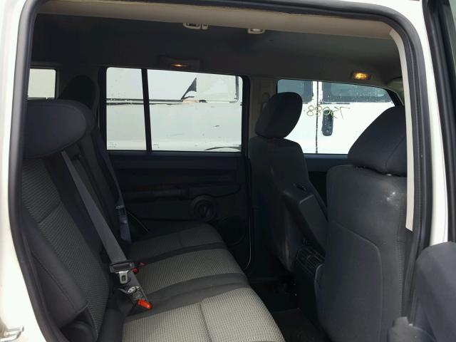 1J8HH48K58C185559 - 2008 JEEP COMMANDER WHITE photo 6