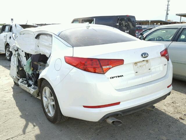 KNAGM4A78D5377221 - 2013 KIA OPTIMA LX WHITE photo 3