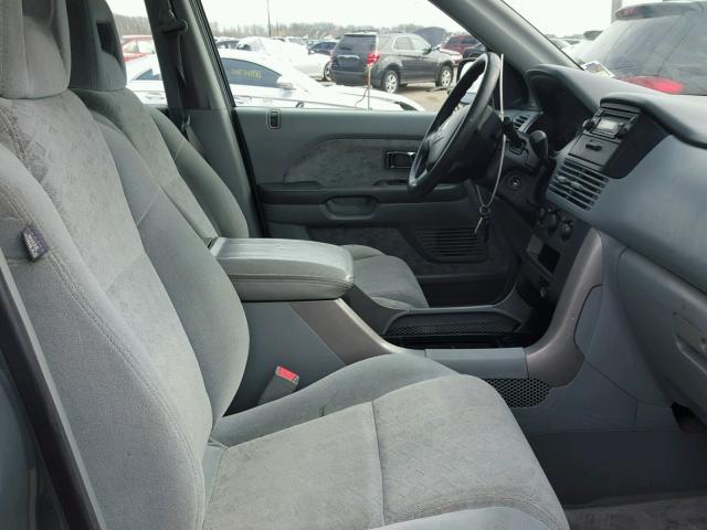 2HKYF18153H557935 - 2003 HONDA PILOT LX GRAY photo 5