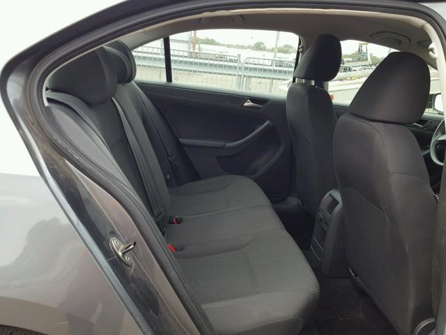 3VW2K7AJ9EM428332 - 2014 VOLKSWAGEN JETTA BASE GRAY photo 6