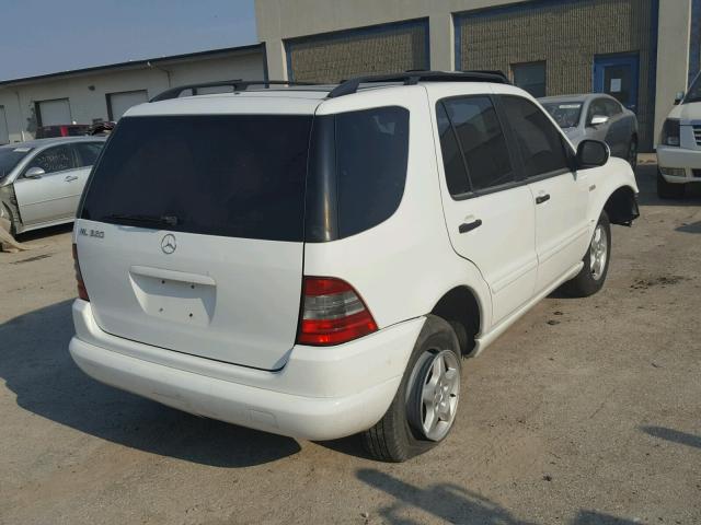 4JGAB54E7YA203342 - 2000 MERCEDES-BENZ ML 320 WHITE photo 4