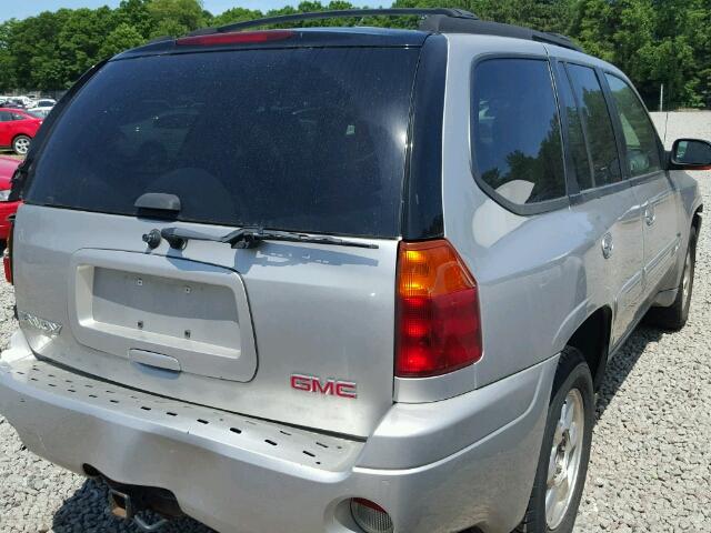 1GKDT13S552244335 - 2005 GMC ENVOY SILVER photo 4