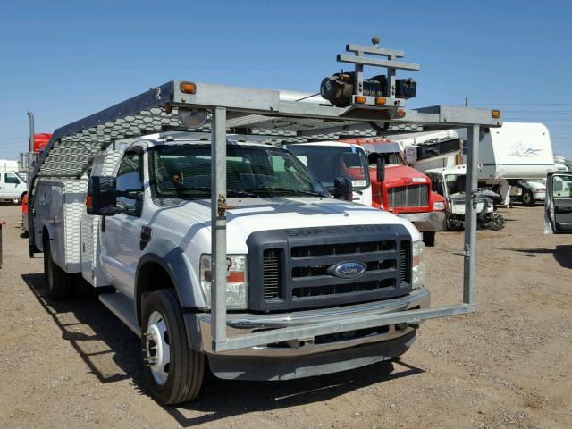 1FDAF56R08ED64421 - 2008 FORD F550 SUPER WHITE photo 1