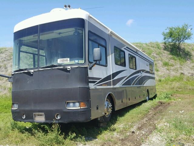 4UZAAHBV53CM35183 - 2003 FREIGHTLINER CHASSIS X TAN photo 2