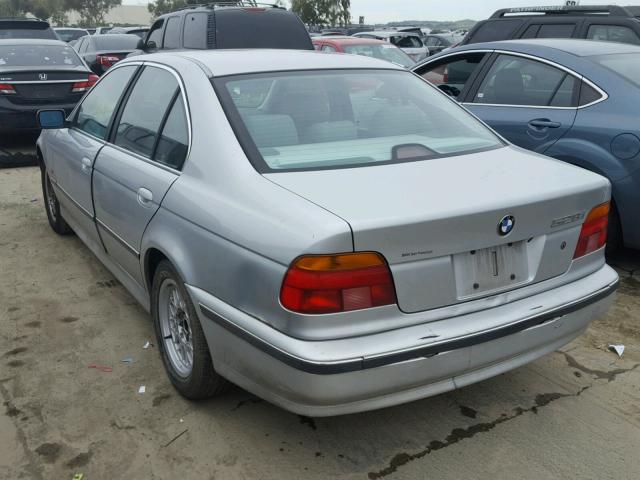 WBADM6340XGU01666 - 1999 BMW 528 I AUTO SILVER photo 3