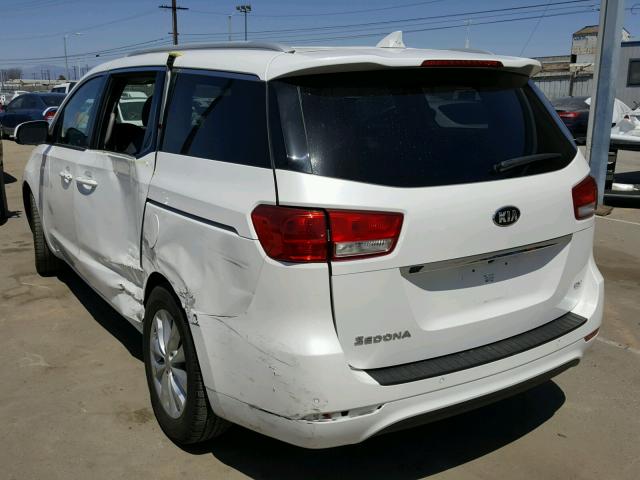 KNDMC5C12F6046073 - 2015 KIA SEDONA EX WHITE photo 3