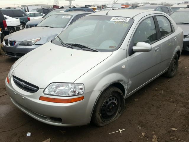 KL1TD52665B444146 - 2005 CHEVROLET AVEO BASE SILVER photo 2