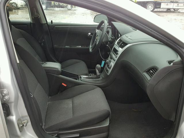 1G1ZC5EB1AF320330 - 2010 CHEVROLET MALIBU 1LT 银色 照片 5