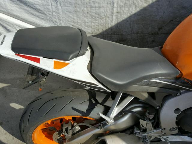 JH2SC5916FK700070 - 2015 HONDA CBR1000 RR ORANGE photo 6