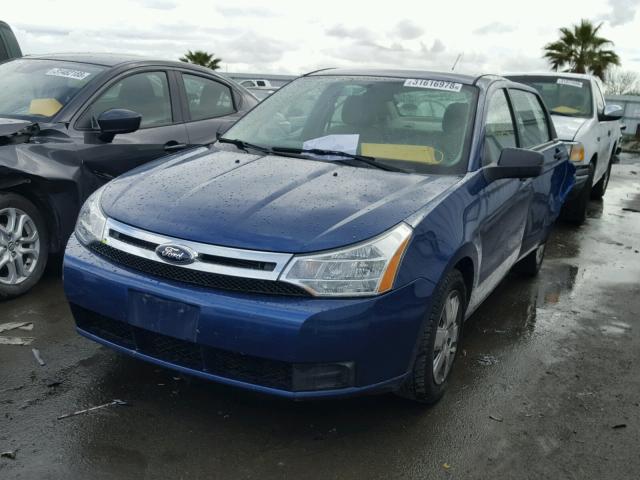 1FAHP34N68W125525 - 2008 FORD FOCUS S/SE BLUE photo 2