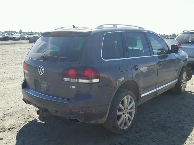 WVGFK7A98AD000148 - 2010 VOLKSWAGEN TOUAREG TD CHARCOAL photo 4
