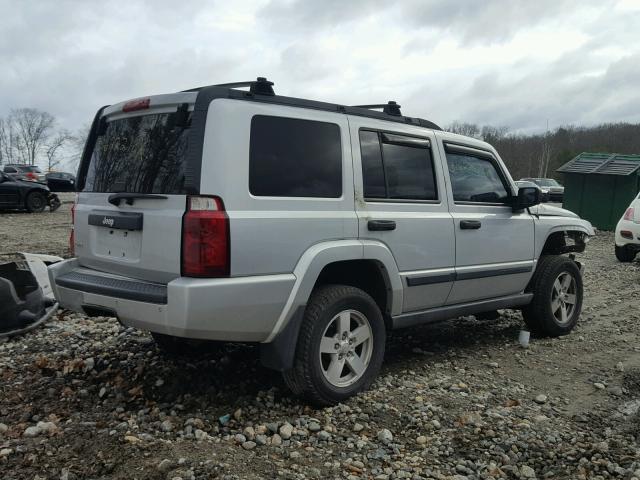 1J8HG48K56C131999 - 2006 JEEP COMMANDER SILVER photo 4