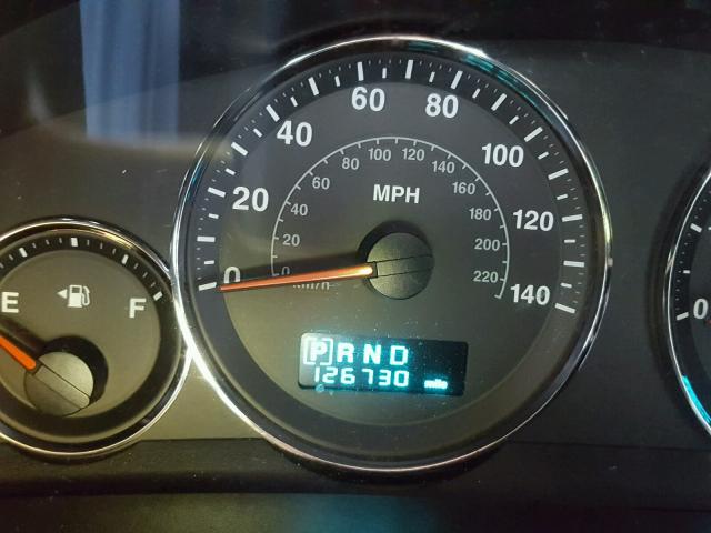 1J8HG48K56C131999 - 2006 JEEP COMMANDER SILVER photo 8