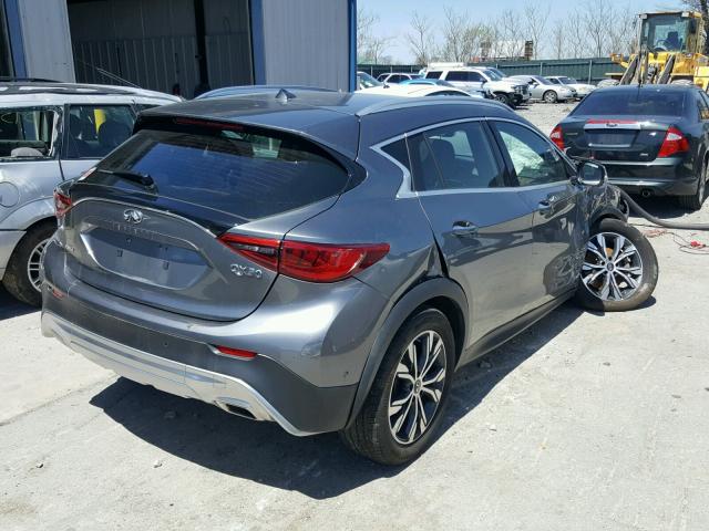 SJKCH5CRXHA018635 - 2017 INFINITI QX30 BASE GRAY photo 4