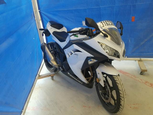 JKAEX8A13FDA23407 - 2015 KAWASAKI EX300 A WHITE photo 1