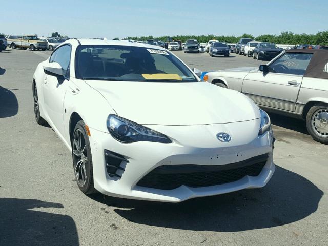 JF1ZNAA18H8702124 - 2017 TOYOTA 86 BASE WHITE photo 1