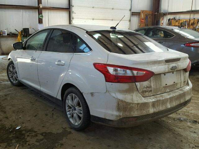 1FAHP3H26CL280599 - 2012 FORD FOCUS SEL WHITE photo 3