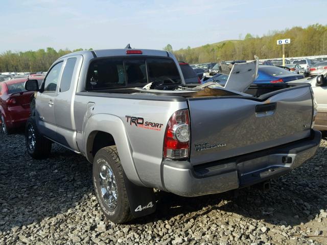 5TFUU4EN0EX091092 - 2014 TOYOTA TACOMA SILVER photo 3