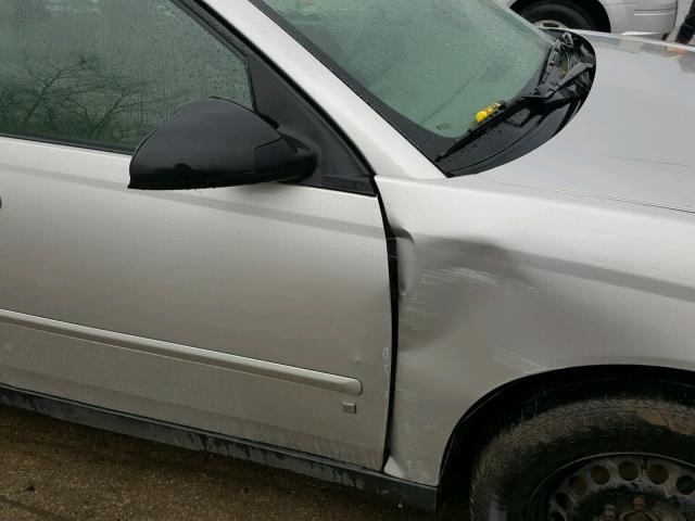 1G1ZS51F86F119480 - 2006 CHEVROLET MALIBU LS ვერცხლისფერი ფოტო 9