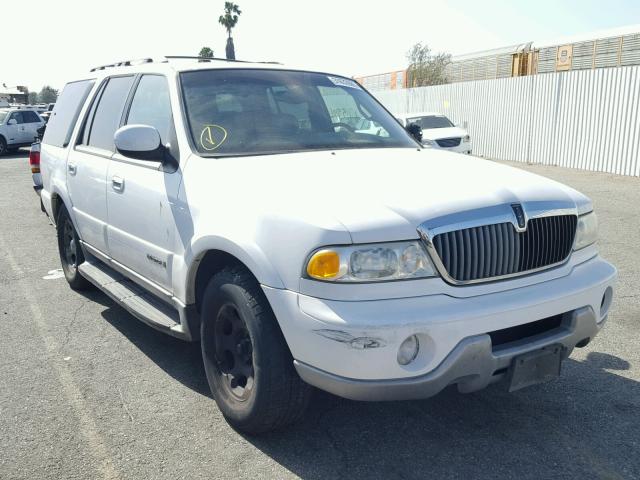 5LMEU27R62LJ08837 - 2002 LINCOLN NAVIGATOR WHITE photo 1