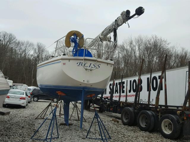 CTYN4595E686 - 1985 CCHM BOAT WHITE photo 6