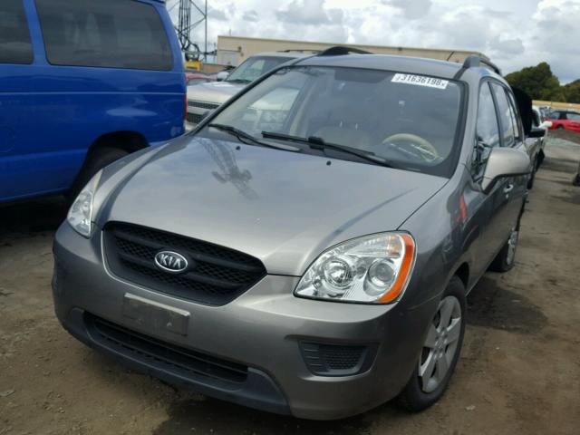 KNAFG529197262447 - 2009 KIA RONDO BASE GRAY photo 2