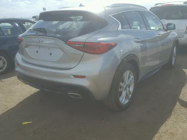 SJKCH5CP4HA025949 - 2017 INFINITI QX30 BASE GRAY photo 4