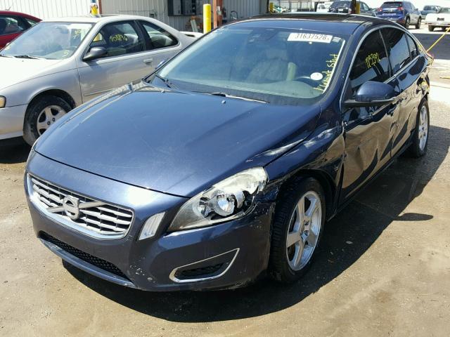 YV1622FS2C2036381 - 2012 VOLVO S60 T5 BLUE photo 2