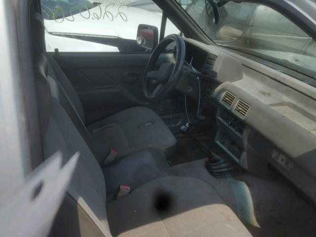 4S1CL11L7P4215017 - 1993 ISUZU CONVENTION SILVER photo 5