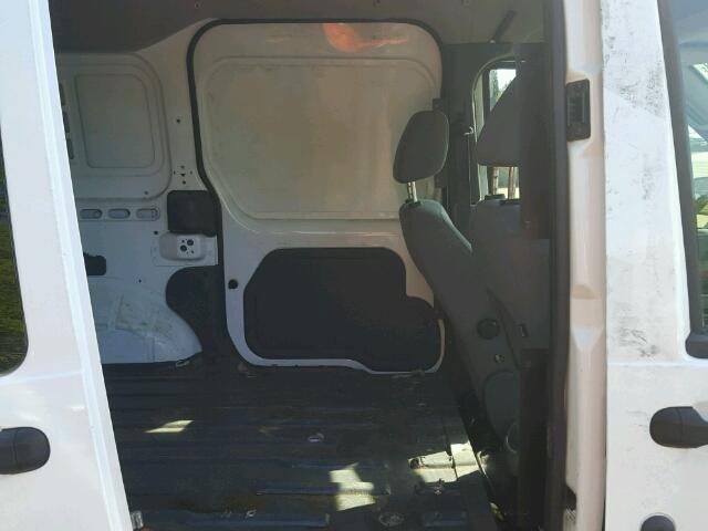 NM0LS7BN9AT038056 - 2010 FORD TRANSIT CO WHITE photo 6