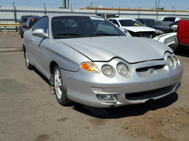 KMHJG35F5YU215825 - 2000 HYUNDAI TIBURON SILVER photo 1