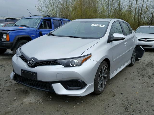 JTNKARJEXGJ521571 - 2016 TOYOTA SCION IM SILVER photo 2