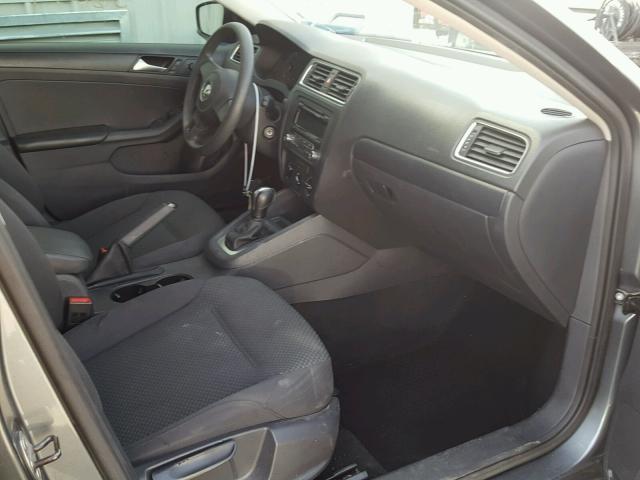 3VW2K7AJ4EM310754 - 2014 VOLKSWAGEN JETTA BASE 银色 照片 5