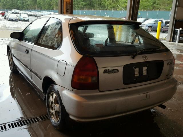 2HGEJ6449TH111473 - 1996 HONDA CIVIC DX SILVER photo 3