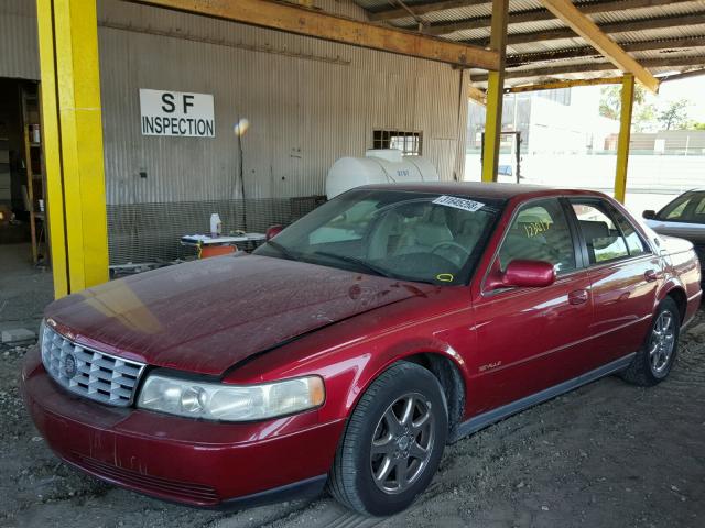 1G6KS54Y1WU932373 - 1998 CADILLAC SEVILLE SL RED photo 2