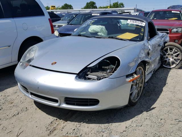 WP0CB2986YS660183 - 2000 PORSCHE BOXSTER S SILVER photo 2