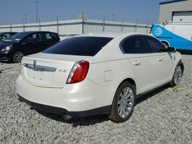 1LNHM93R59G629422 - 2009 LINCOLN MKS WHITE photo 4