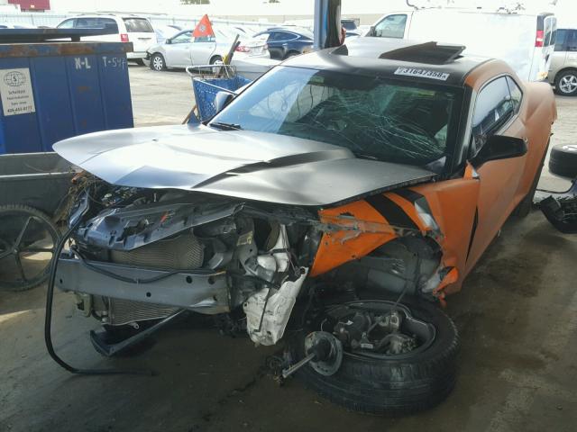 2G1FB1E33E9270990 - 2014 CHEVROLET CAMARO LT ORANGE photo 2