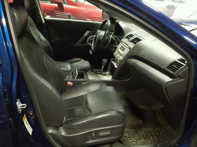 4T1BK46K07U006446 - 2007 TOYOTA CAMRY NEW BLUE photo 5