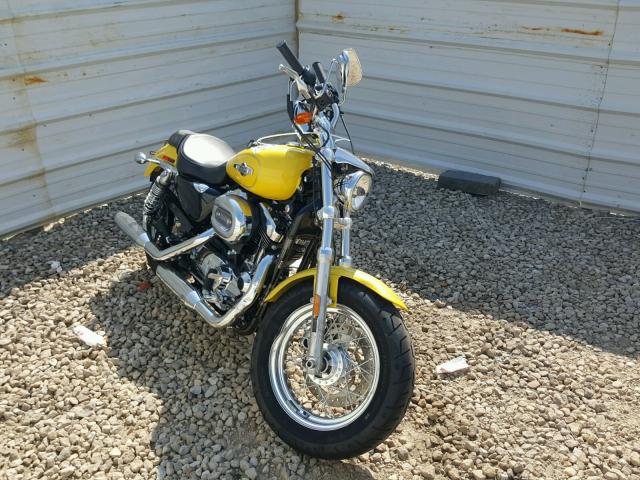 1HD1CT318HC405890 - 2017 HARLEY-DAVIDSON XL1200 C YELLOW photo 1