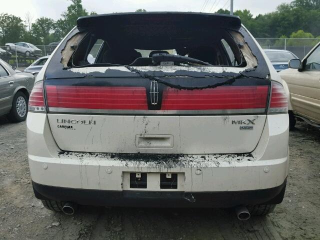 2LMDU88C27BJ38621 - 2007 LINCOLN MKX AWD 烧焦的 照片 9