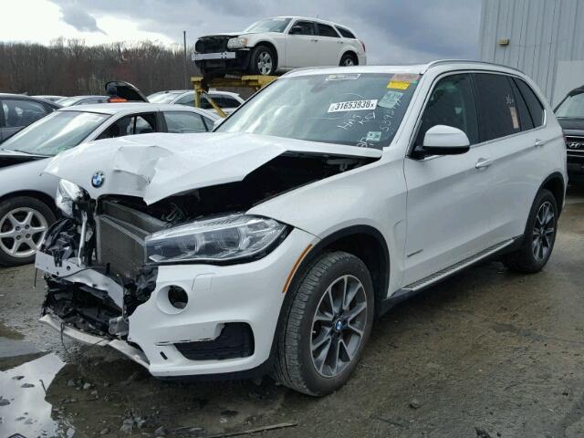 5UXKR6C52F0J77813 - 2015 BMW X5 XDRIVE5 WHITE photo 2