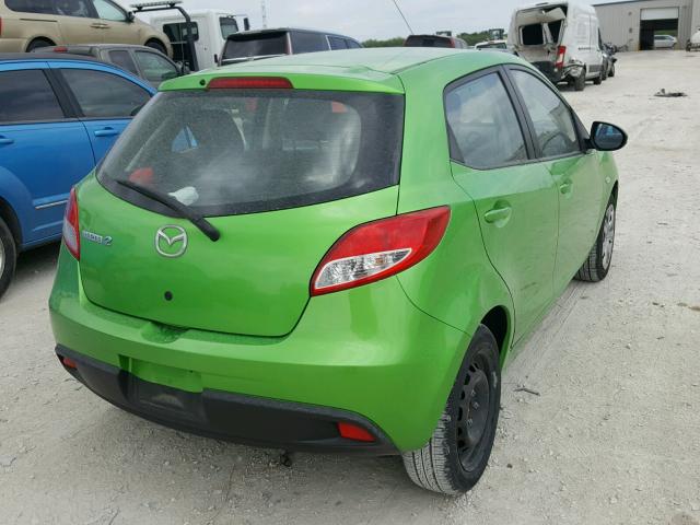 JM1DE1HY4B0119711 - 2011 MAZDA MAZDA2 GREEN photo 4