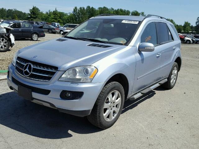 4JGBB86E47A226756 - 2007 MERCEDES-BENZ ML 350 SILVER photo 2