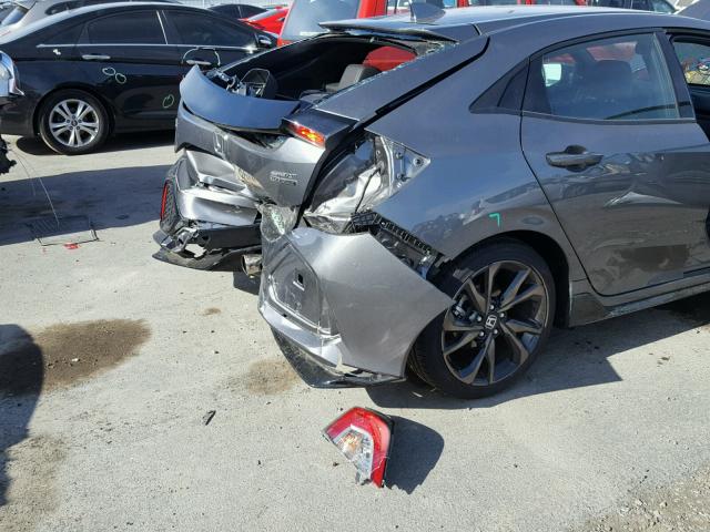 SHHFK7H9XJU401606 - 2018 HONDA CIVIC SPOR GRAY photo 9