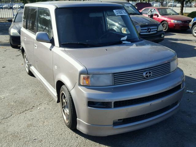 JTLKT324264108563 - 2006 TOYOTA SCION XB SILVER photo 1