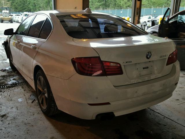 WBAXH5C53DDW13978 - 2013 BMW 528 XI WHITE photo 3