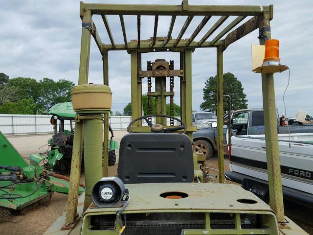 Y685103576 - 1986 CLAR FORKLIFT GREEN photo 6