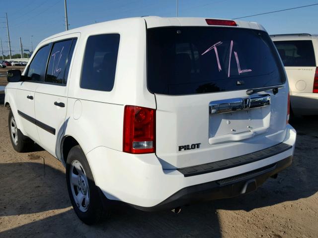 5FNYF3H26CB035138 - 2012 HONDA PILOT LX WHITE photo 3