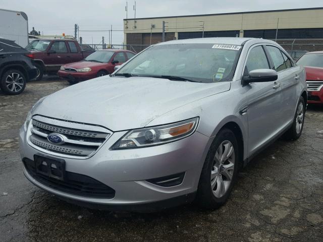 1FAHP2EW1BG165286 - 2011 FORD TAURUS SEL SILVER photo 2